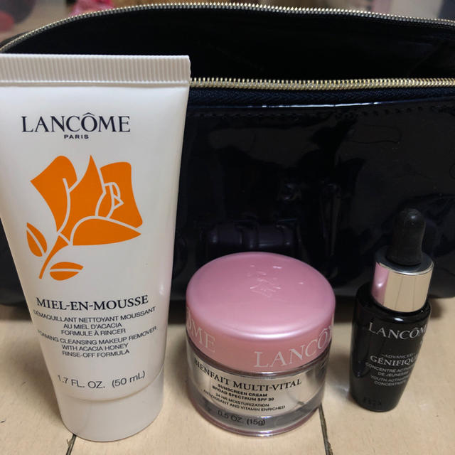 LANCOME(ランコム)の新品未開封セット　一番人気GENIFIQUE美容液いり　ランコムお試しセット コスメ/美容のスキンケア/基礎化粧品(美容液)の商品写真