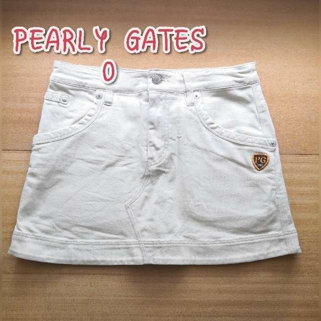 PEARLY GATES(パーリーゲイツ)のパーリーゲイツ ベージュ スカート スポーツ/アウトドアのゴルフ(ウエア)の商品写真