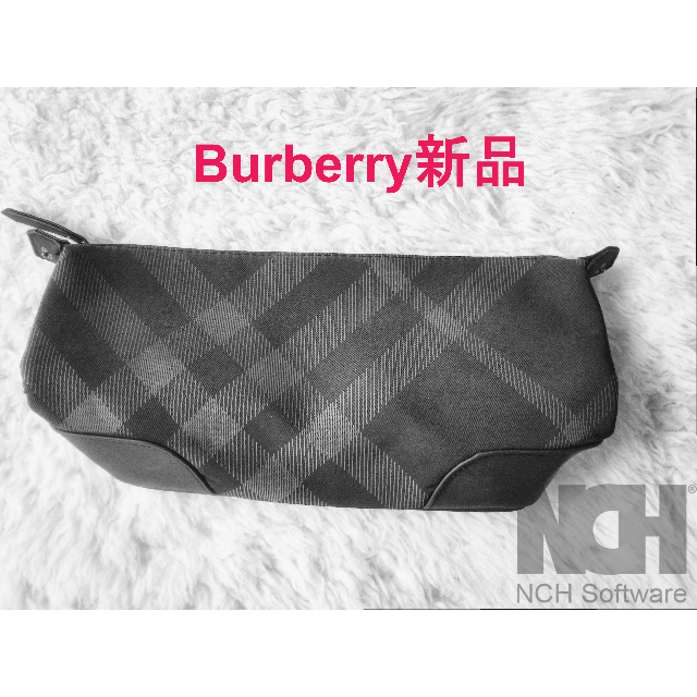 BURBERRY(バーバリー)の【新品】バーバリー　ポーチ レディースのファッション小物(ポーチ)の商品写真