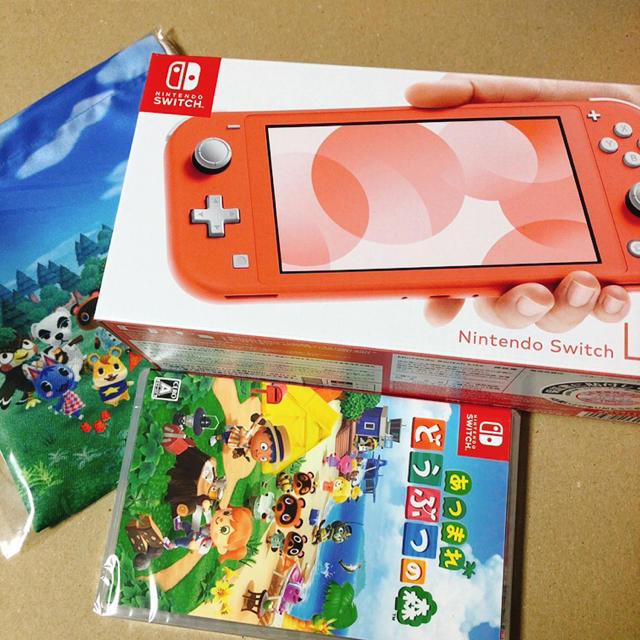 ニンテンドースイッチライト　コーラル　あつまれどうぶつの森　セブンネット特典