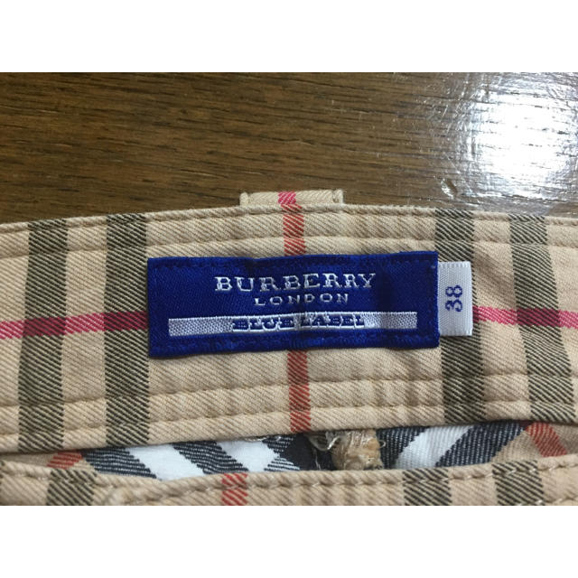 BURBERRY BLUE LABEL(バーバリーブルーレーベル)のバーバリーブルーレーベル 7分丈チェックパンツ レディースのパンツ(カジュアルパンツ)の商品写真