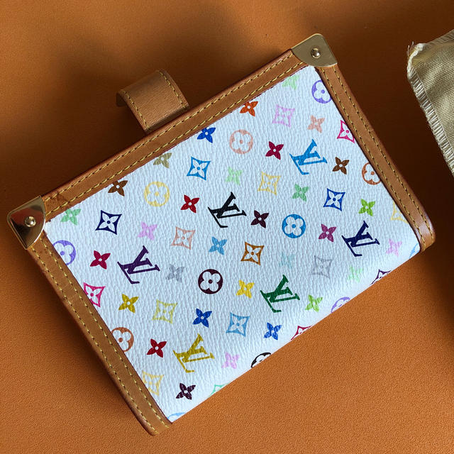 LOUIS VUITTON(ルイヴィトン)のmotty様専用❤️正規品★LOUIS VUITTONマルチカラー手帳カバー レディースのファッション小物(その他)の商品写真