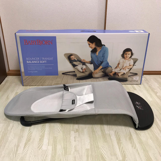 BABYBJORN(ベビービョルン)のベビービョルン　バウンサー　バランスソフトAir 美品 キッズ/ベビー/マタニティのキッズ/ベビー/マタニティ その他(その他)の商品写真