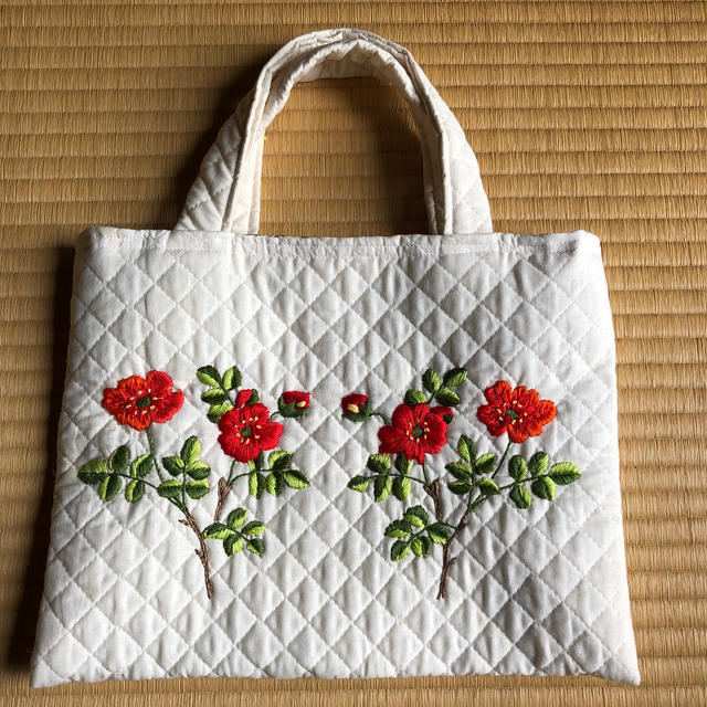 ハンドメイド　刺繍　トートバック ハンドメイドのファッション小物(バッグ)の商品写真