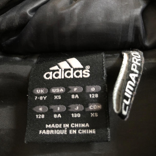 adidas(アディダス)のジュニア　adidas ベンチコート　130cm キッズ/ベビー/マタニティのキッズ服男の子用(90cm~)(ジャケット/上着)の商品写真