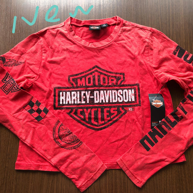 Harley Davidson(ハーレーダビッドソン)のハーレーダビットソン　ショート丈ロンティー　XS  新品です。 レディースのトップス(Tシャツ(長袖/七分))の商品写真