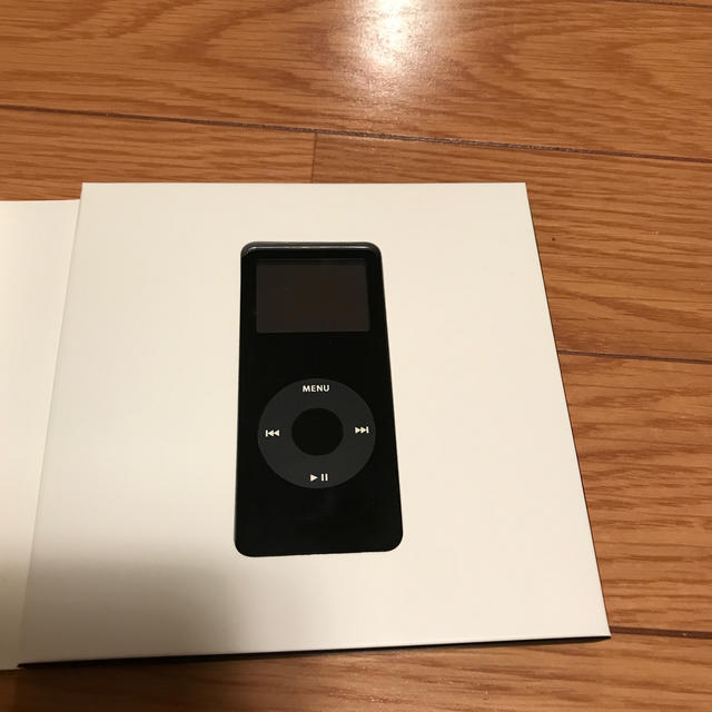 Apple(アップル)のiPod nano 2GB ブラック 第一世代 スマホ/家電/カメラのオーディオ機器(ポータブルプレーヤー)の商品写真