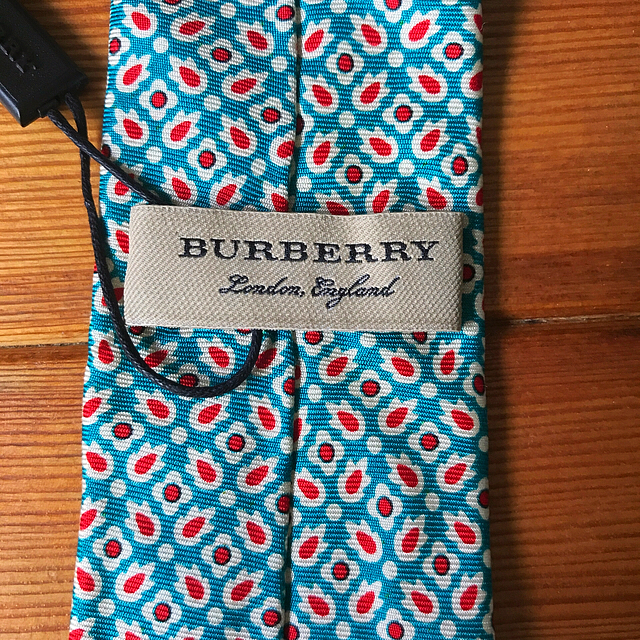 BURBERRY(バーバリー)の【新品】バーバリー  ロンドン　ネクタイ メンズのファッション小物(ネクタイ)の商品写真