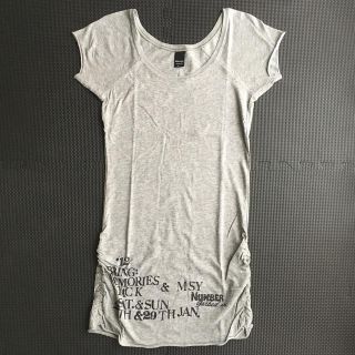 マウジー(moussy)のmoussy Tシャツ(Tシャツ(半袖/袖なし))