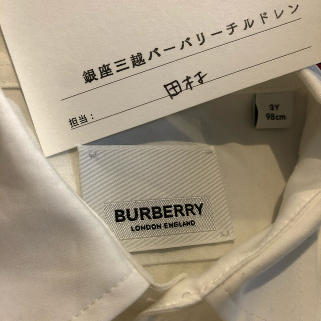 BURBERRY(バーバリー)の専用　BURBERRY バーバリー 3Y 98cm シャツ 新品 キッズ/ベビー/マタニティのキッズ服男の子用(90cm~)(ブラウス)の商品写真