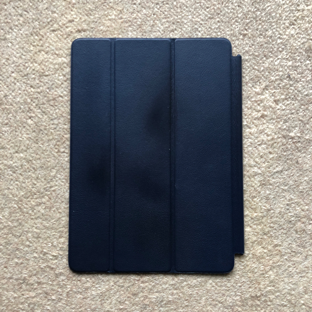 Apple(アップル)のiPad Pro 10.5-inch Leather Smart Cover スマホ/家電/カメラのスマホアクセサリー(iPadケース)の商品写真