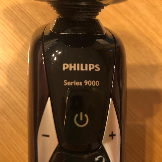 PHILIPS(フィリップス)のフィリップス9522 スマホ/家電/カメラの美容/健康(メンズシェーバー)の商品写真