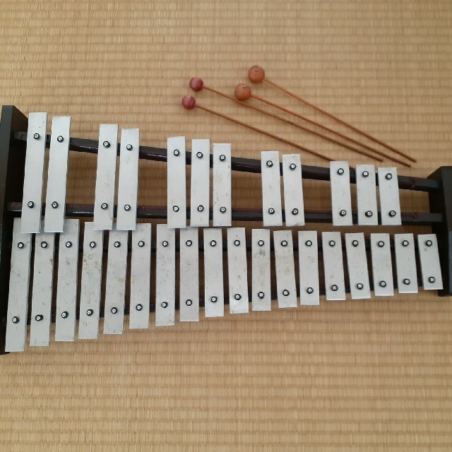 グロッケン　KOSTH製　30音　 楽器の打楽器(鉄琴)の商品写真