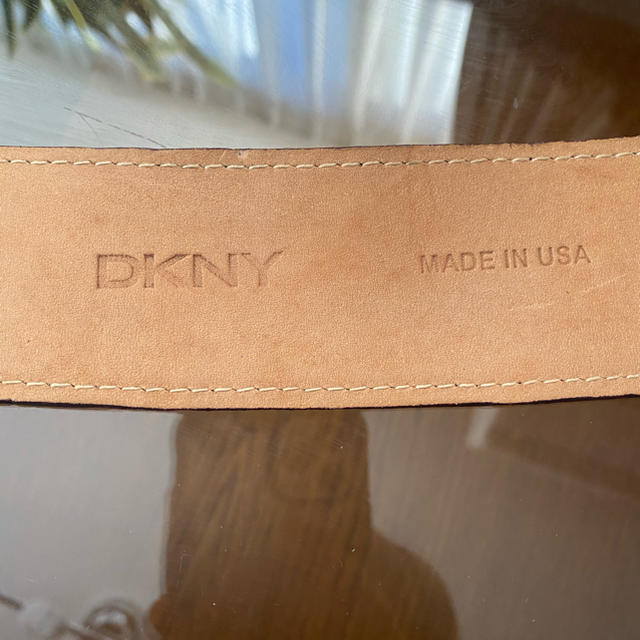 DKNY(ダナキャランニューヨーク)の【送料無料/新品】DKNY 本革ベルト／ワインレッド レディースのファッション小物(ベルト)の商品写真