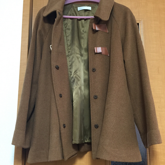 STRAWBERRY-FIELDS(ストロベリーフィールズ)のシルエットが可愛いコート レディースのジャケット/アウター(ダッフルコート)の商品写真