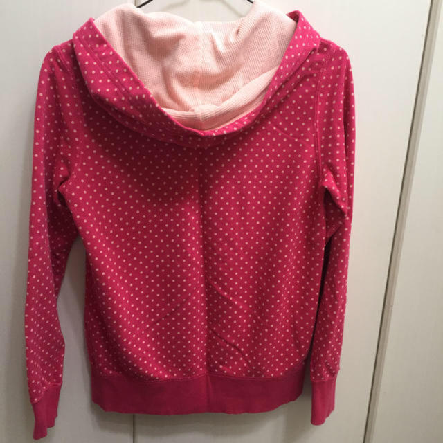 UNIQLO(ユニクロ)のユニクロ  パーカー  150cm キッズ/ベビー/マタニティのキッズ服女の子用(90cm~)(ジャケット/上着)の商品写真