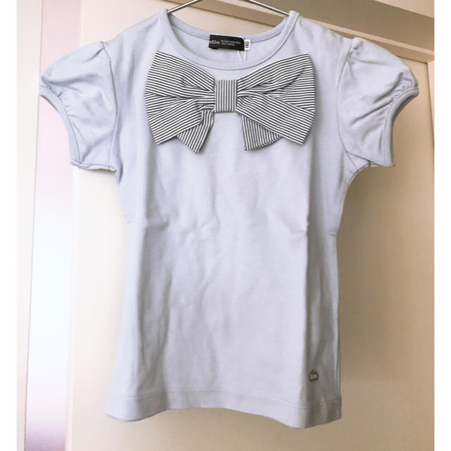 BeBe(ベベ)のchemさん専用　bebe Tシャツ　リボン　110 新品未使用　 キッズ/ベビー/マタニティのキッズ服女の子用(90cm~)(Tシャツ/カットソー)の商品写真