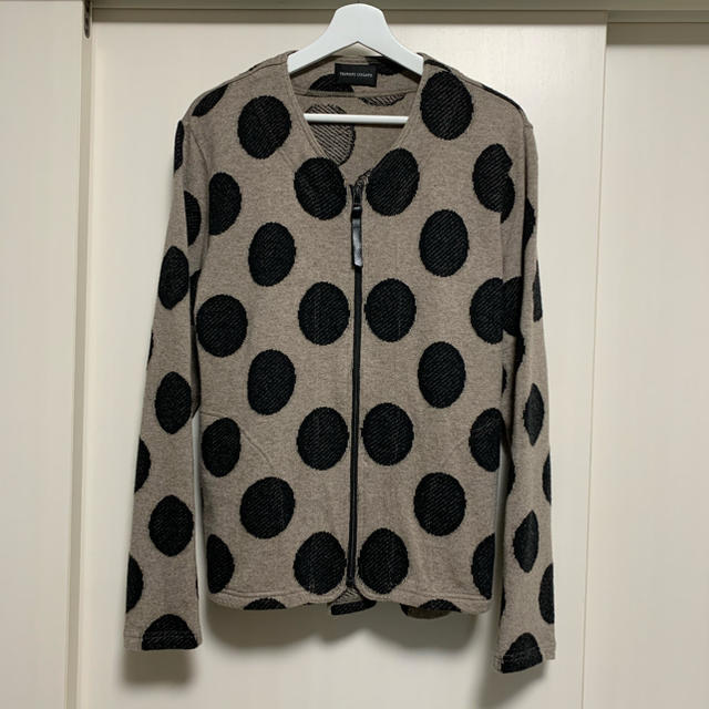 TSUMORI CHISATO(ツモリチサト)の【美品】【二宮和也さん着用】ツモリチサト ビッグドットカーディガン メンズのトップス(カーディガン)の商品写真