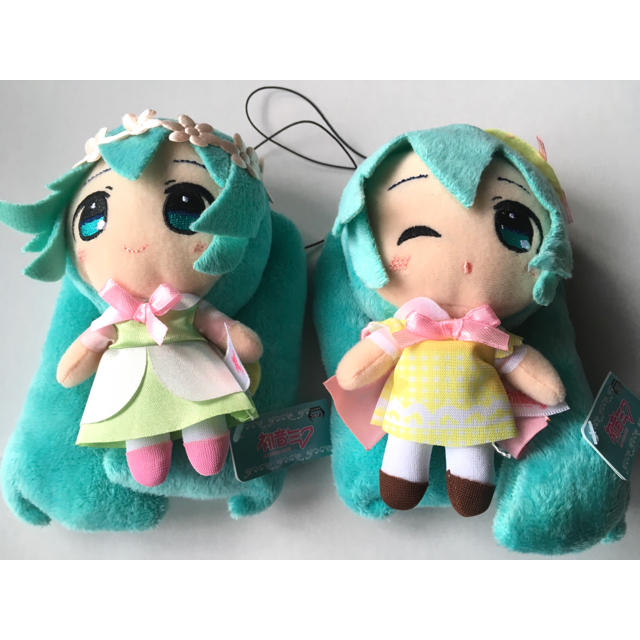 【TAITOプライズ品】初音ミク ぬいぐるみストラップ（未使用品2種セット） | フリマアプリ ラクマ