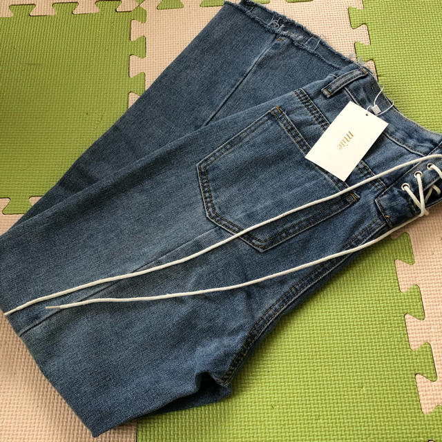 専用！！　　　　　　　　back silhouette denim デニム レディースのパンツ(デニム/ジーンズ)の商品写真