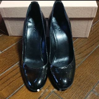 グッチ(Gucci)のGUCCI グッチ パンプス エナメル 黒 ウェッジソール(ハイヒール/パンプス)