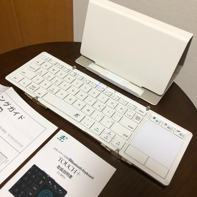 【美品】折りたたみ式Bluetooth キーボード スマホ/家電/カメラのPC/タブレット(PC周辺機器)の商品写真