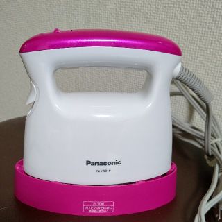 パナソニック(Panasonic)のPanasonic 衣類スチーマー NI-FS310-VP（ビビッドピンク調）(アイロン)