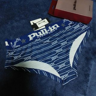 プルイン(Pull-in)のプルイン(ショーツ)