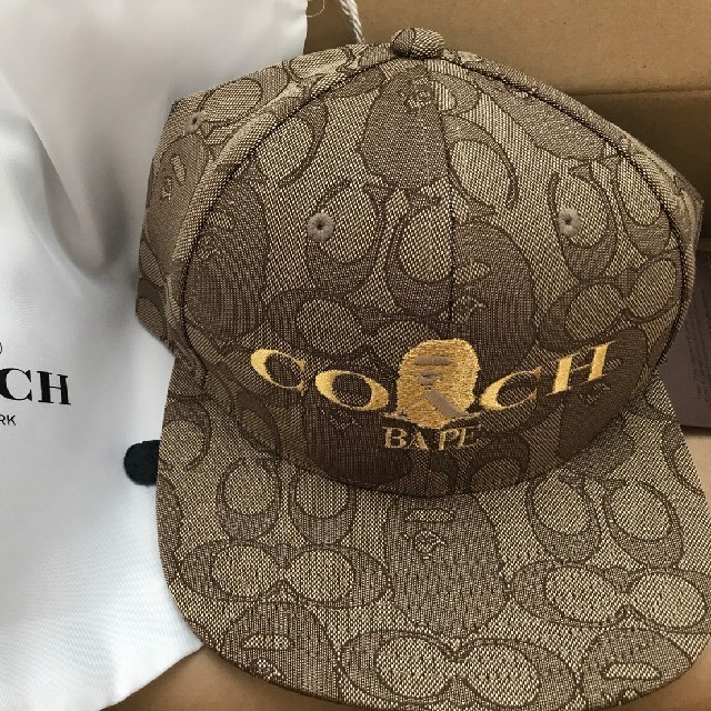 A BATHING APE(アベイシングエイプ)のBAPE × COACH BASEBALL CAP ベースボールキャップ メンズの帽子(キャップ)の商品写真