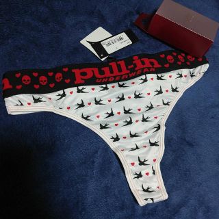 プルイン(Pull-in)のプルイン(ショーツ)