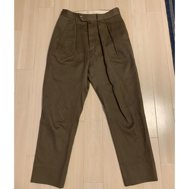 COMOLI(コモリ)のNEAT ニート Cotton Pique/Tapered (Khaki) メンズのパンツ(スラックス)の商品写真