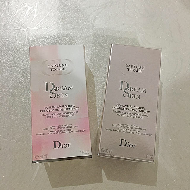 Christian Dior(クリスチャンディオール)の ディオールカプチュール トータル ドリームスキン ケア＆パーフェクト 30ml コスメ/美容のスキンケア/基礎化粧品(乳液/ミルク)の商品写真