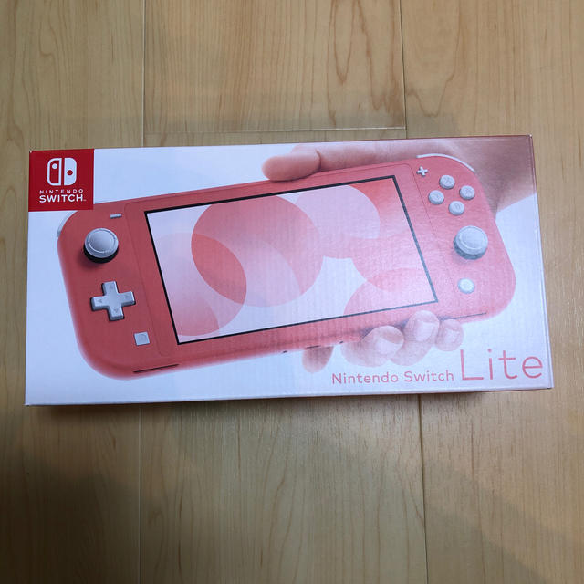 Nintendo Switch Lite ニンテンドースイッチ コーラルピンク