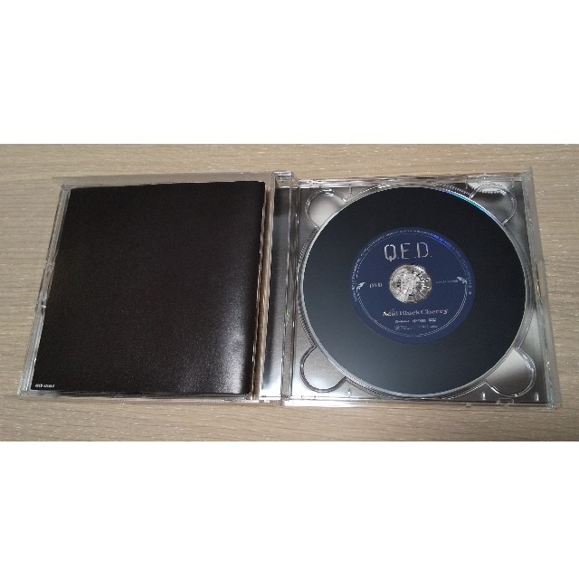 Q.E.D.（DVD付）初回盤 エンタメ/ホビーのCD(ポップス/ロック(邦楽))の商品写真