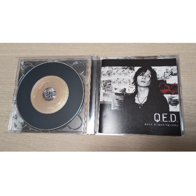 Q.E.D.（DVD付）初回盤 エンタメ/ホビーのCD(ポップス/ロック(邦楽))の商品写真