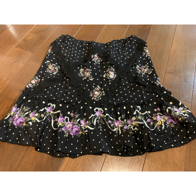ANNA SUI(アナスイ)のANNA SUI 花柄スカート　シルク100% レディースのスカート(ミニスカート)の商品写真