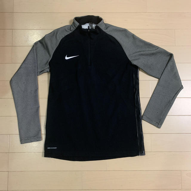 NIKE(ナイキ)のNIKEインナー上下(サッカー)   ジュニア150～160cm スポーツ/アウトドアのサッカー/フットサル(ウェア)の商品写真