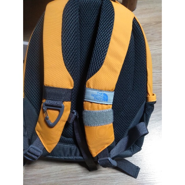 THE NORTH FACE(ザノースフェイス)の専用　NORTH FACEリュック　8リットル キッズ/ベビー/マタニティのこども用バッグ(リュックサック)の商品写真