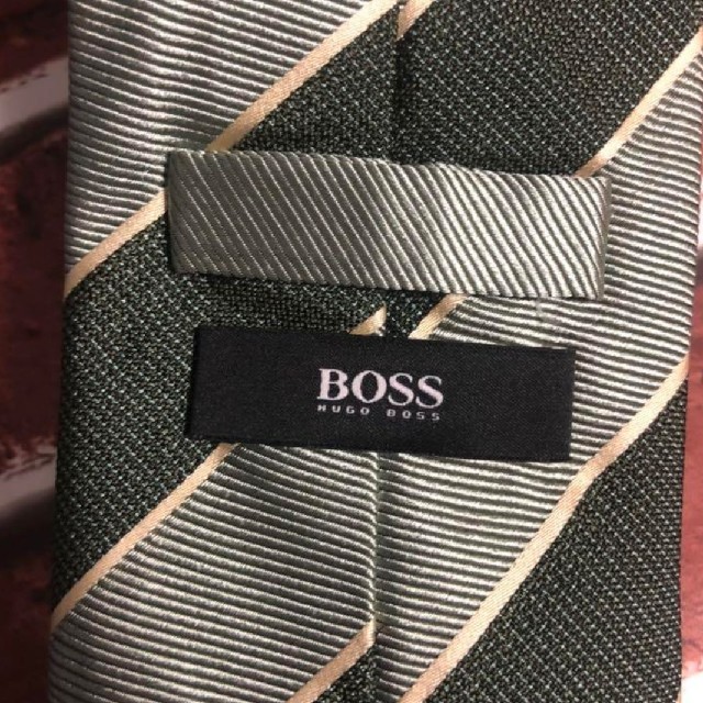 HUGO BOSS(ヒューゴボス)のHUGO BOSS ネクタイ　イタリア製 メンズのファッション小物(ネクタイ)の商品写真