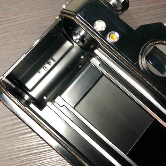 Nikon(ニコン)のジャンク Nikomat EL ブラック スマホ/家電/カメラのカメラ(フィルムカメラ)の商品写真
