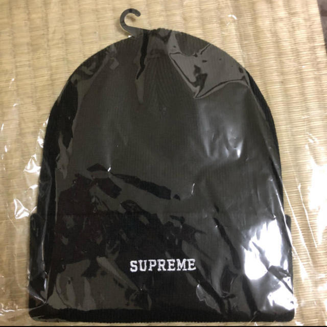 Supreme(シュプリーム)のsupreme nike シュプリーム　nike ビーニー　黒 メンズの帽子(ニット帽/ビーニー)の商品写真