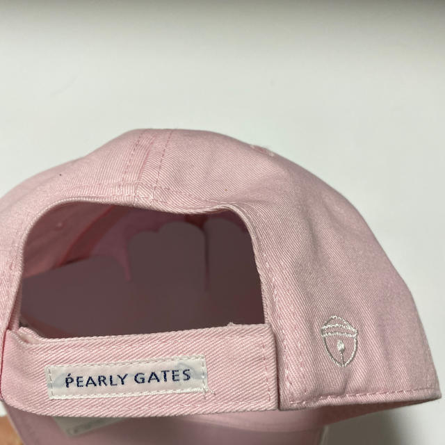 PEARLY GATES(パーリーゲイツ)の新品　パーリーゲイツ  ドラえもんコラボ　キャップ　ピンク スポーツ/アウトドアのゴルフ(ウエア)の商品写真