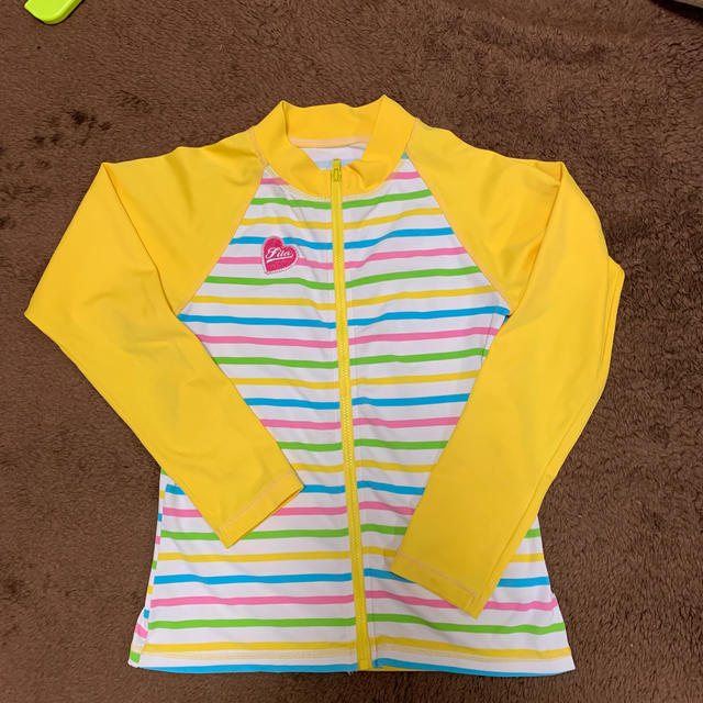 FILA(フィラ)のラッシュガードキッズ女の子140 キッズ/ベビー/マタニティのキッズ服女の子用(90cm~)(水着)の商品写真