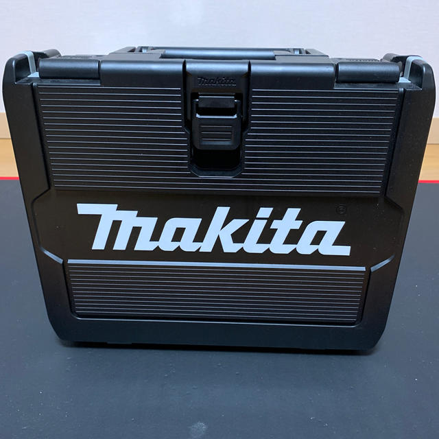 Makita(マキタ)のマキタインパクトドライバTD171DGXAP 限定色オーセンティックパープル インテリア/住まい/日用品のインテリア/住まい/日用品 その他(その他)の商品写真