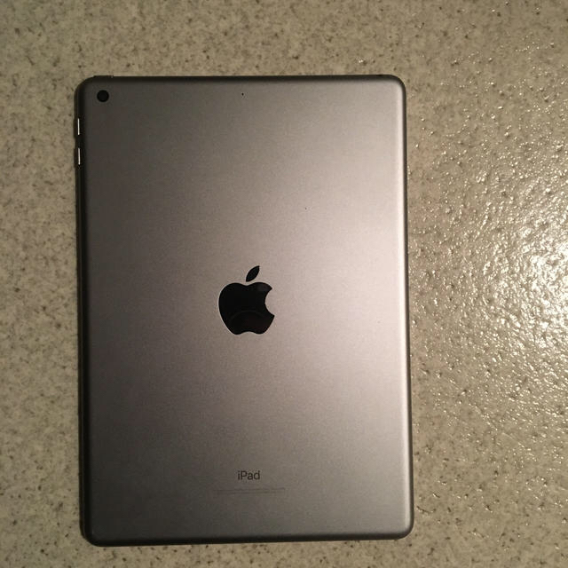 iPad第六世代(2018) 1