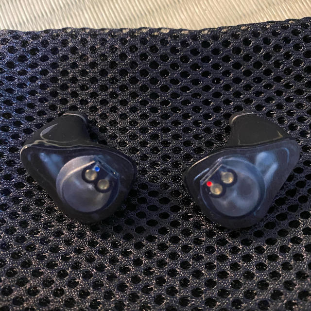 【美品】Fitear Est スマホ/家電/カメラのオーディオ機器(ヘッドフォン/イヤフォン)の商品写真