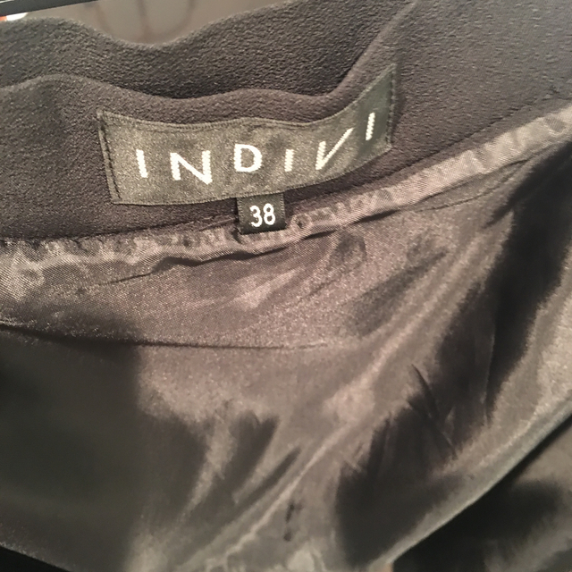 INDIVI(インディヴィ)のインディヴィ INDIVI プリーツスカート レディースのスカート(ひざ丈スカート)の商品写真