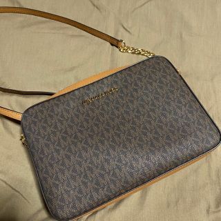 マイケルコース(Michael Kors)のマイケルコース　ショルダーバック　ブラウン(ショルダーバッグ)