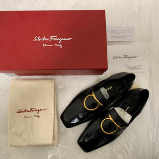サルヴァトーレフェラガモ(Salvatore Ferragamo)の未使用　サルヴァトーレフェラガモ　ローファー　ferragamo(ローファー/革靴)