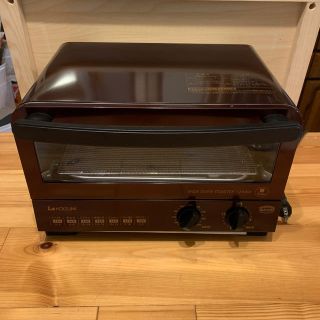 コイズミ(KOIZUMI)のコイズミ　ワイドオーブントースター　1200ｗ　パン3枚焼きOK(調理機器)